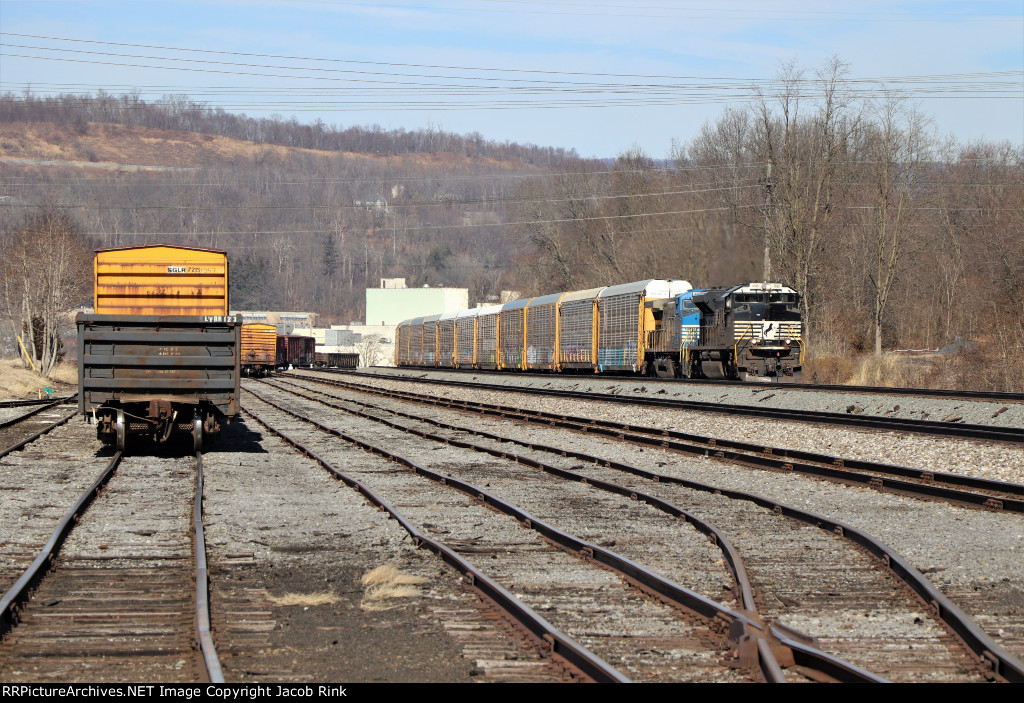Pittsburgh Line Autoracks